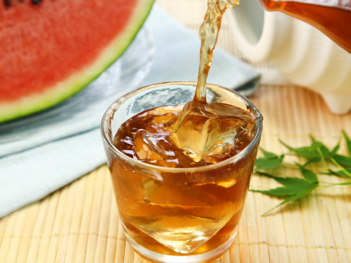 麦茶って普通のお茶と何が違う？